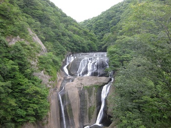 201208袋田の滝.jpg